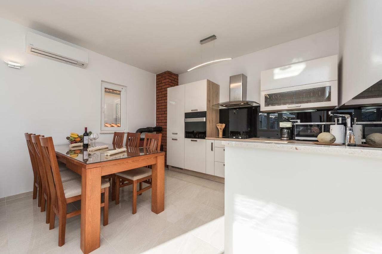 Holiday House Lavanda วรซี ภายนอก รูปภาพ