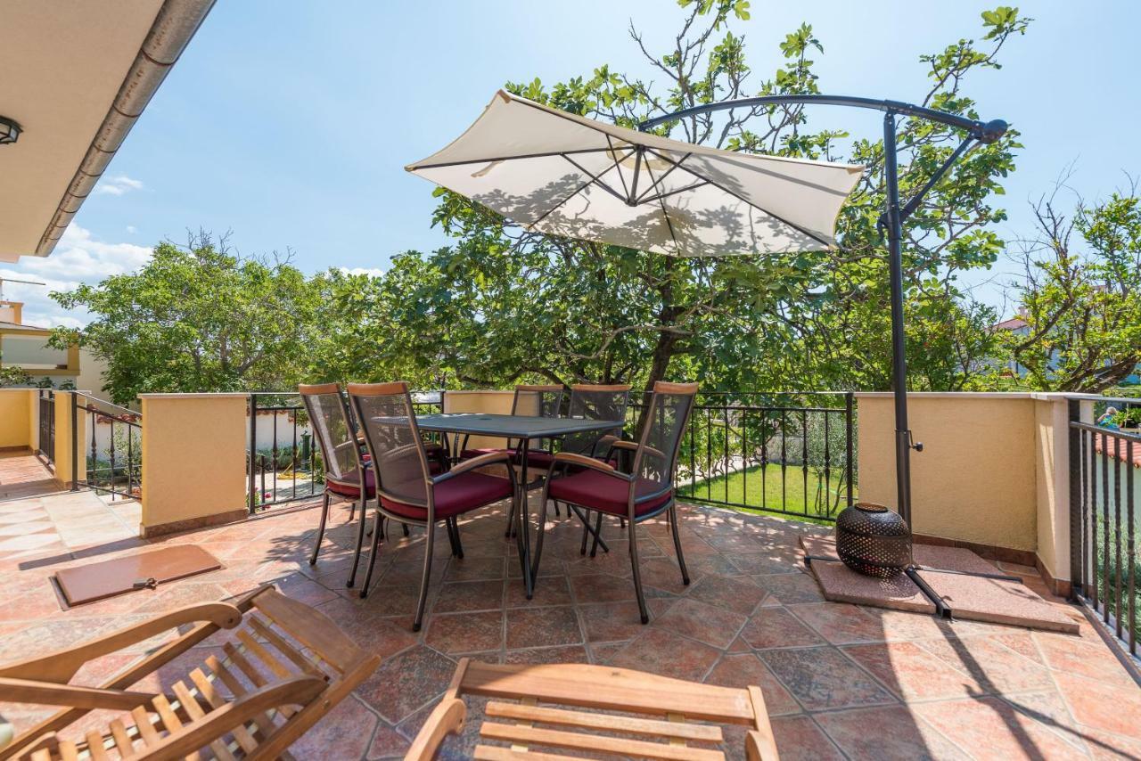 Holiday House Lavanda วรซี ภายนอก รูปภาพ