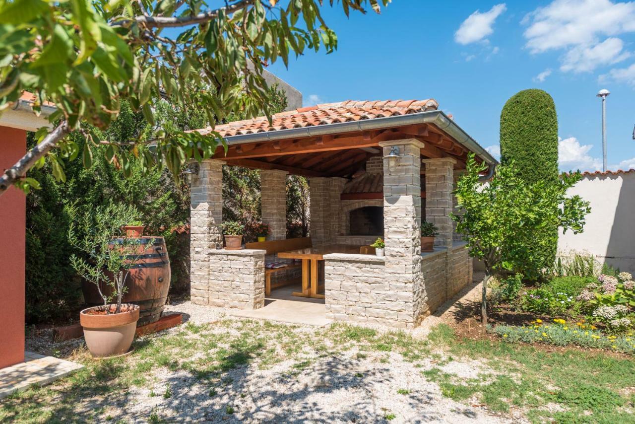 Holiday House Lavanda วรซี ภายนอก รูปภาพ